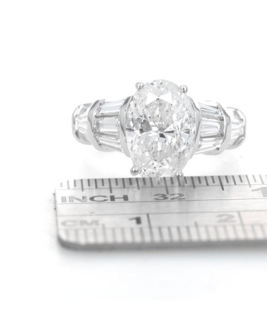 Oval Cut Diamond Solitaire Ring in Platinum